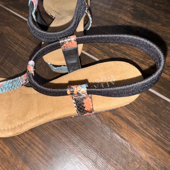 Alfani Vacanzaa Step N Flex Snakeskin Wedge Sandals Black Multi 10M NWOT - Picture 14 of 14
